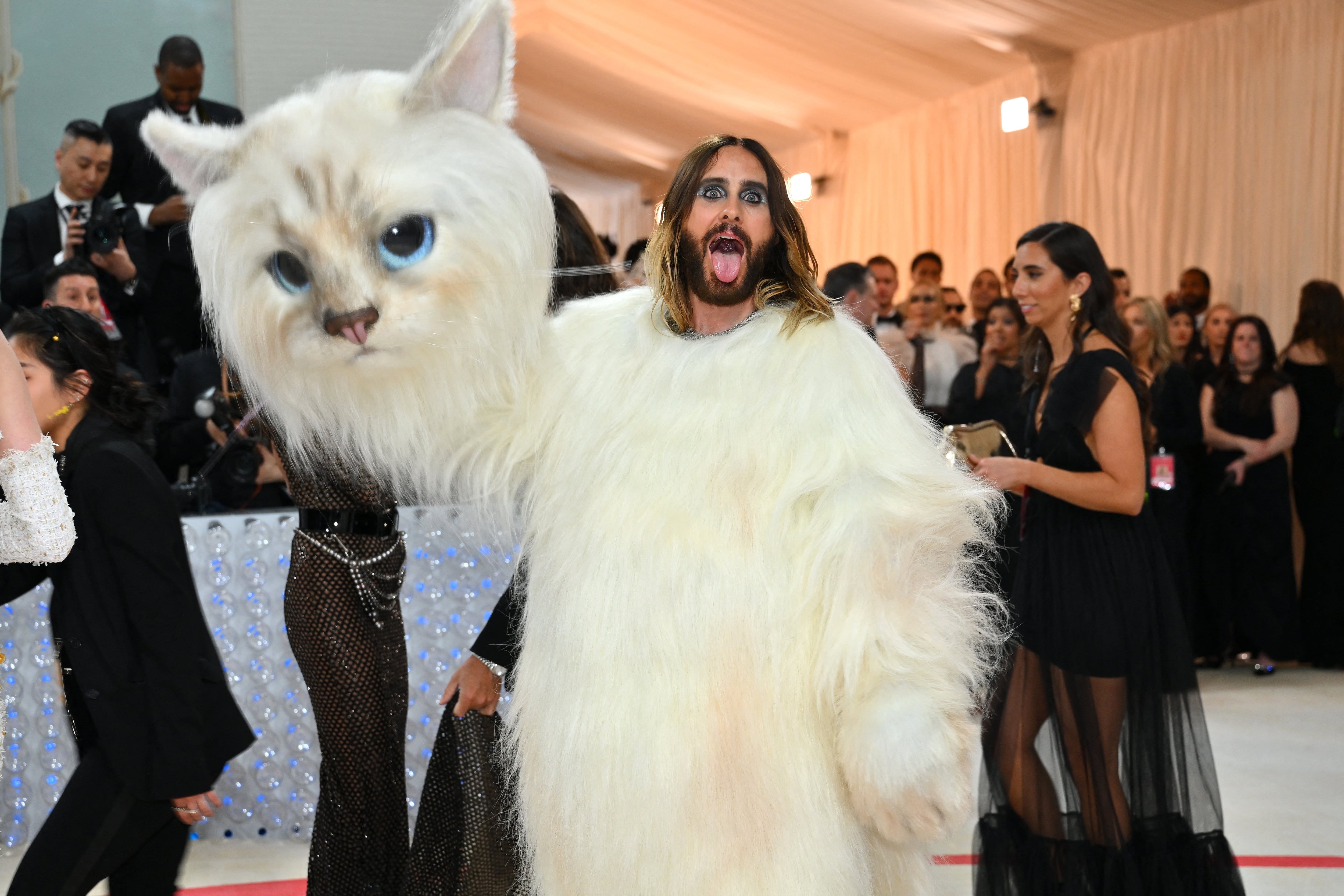 Jared Leto en la MET Gala 2023 disfrazado como gato