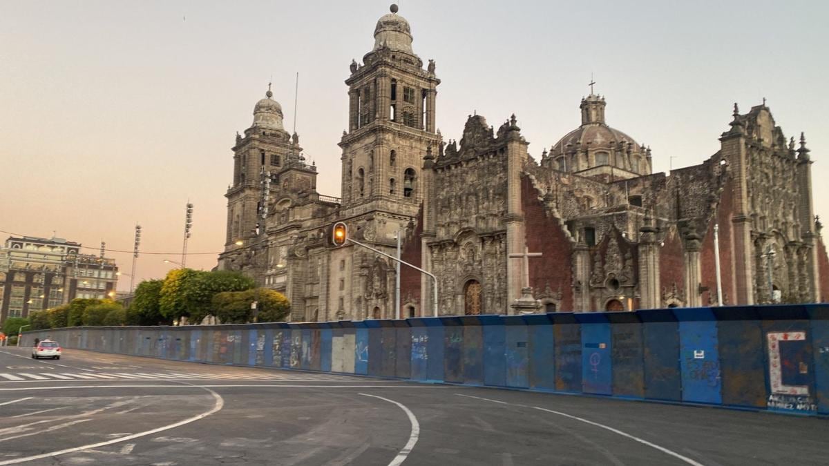 Vallas alrededor de la Catedral