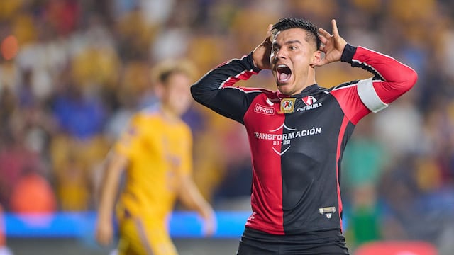 Aldo Rocha festeja el gol contra Tigres en la Semifinal del Clausura 2022