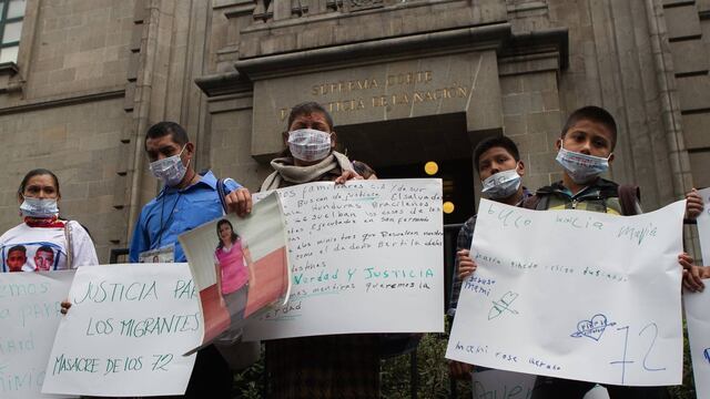 Familiares de las víctimas de San Fernando.