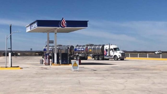 Del huachicol fiscal a las gasolineras privadas: el caso Carvel y otras empresas bajo la lupa