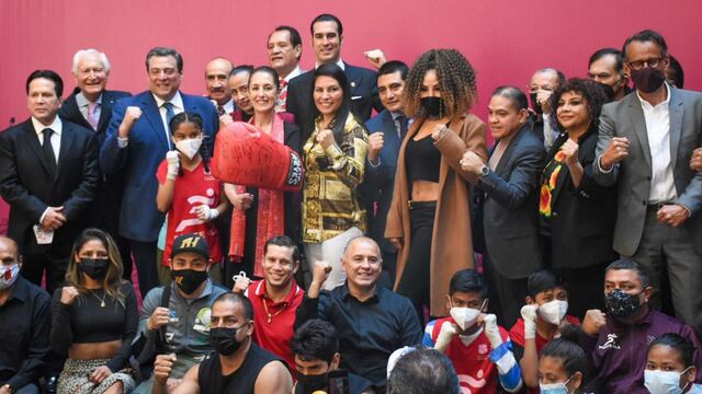 Clase masiva de box en la CDMX