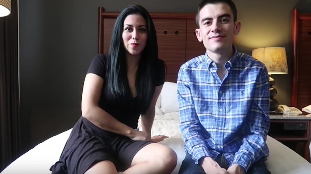 'Fernanda Swinger' y el 'Niño Polla' calientan la cama y lo comparten en redes