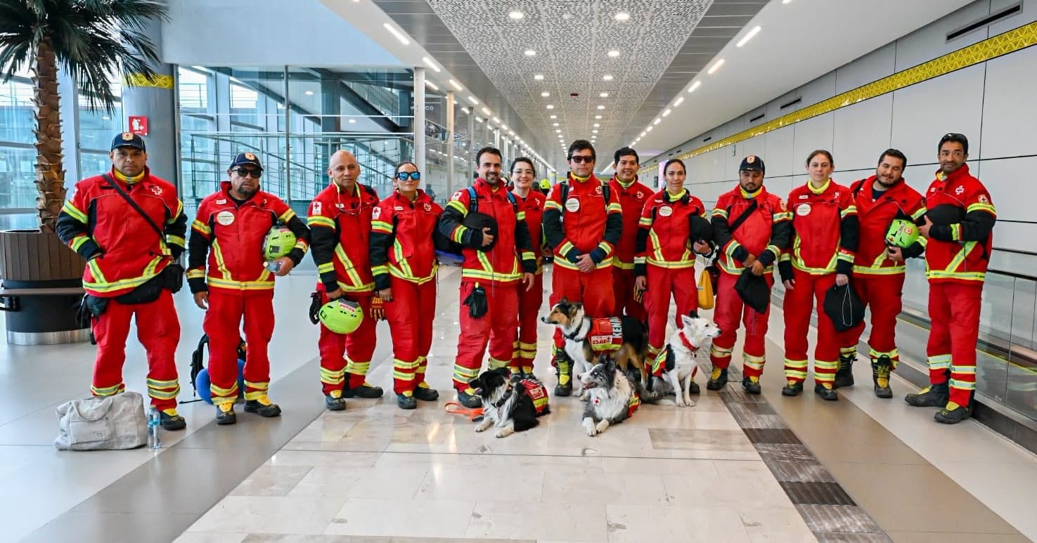 Halley, la perrita rescatista, regresa a México tras su misión en Venezuela