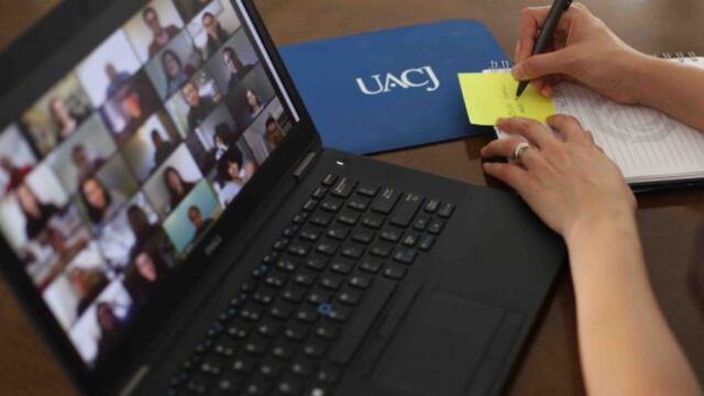 Estudiante de la UACJ