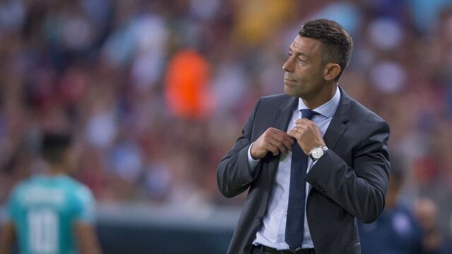 Caixinha presumió al cuadro celeste