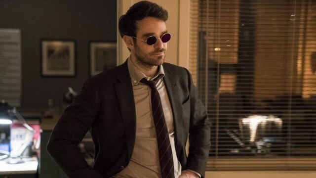Charlie Cox como Daredevil