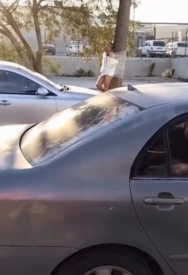 Amarran a un hombre en calles de Tijuana tras acusarlo de infidelidad