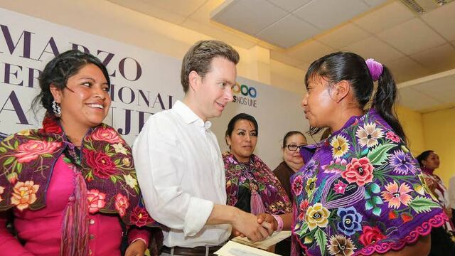 Manuel Velasco Coello.