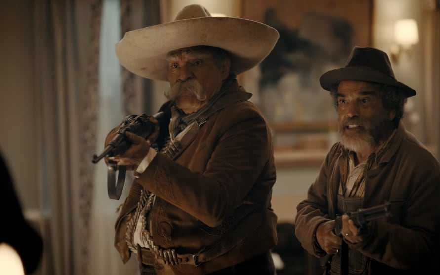 Escena de ¡Qué viva México!, película de Luis Estrada, protagonizada por Damián Alcázar
