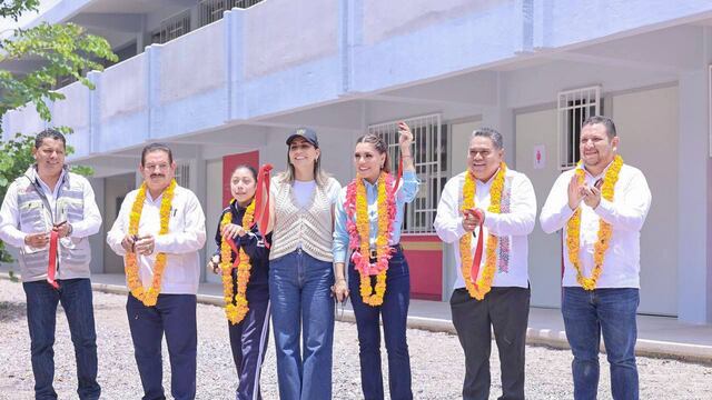 Evelyn Salgado entrega nuevo edificio escolar en Chilpancingo