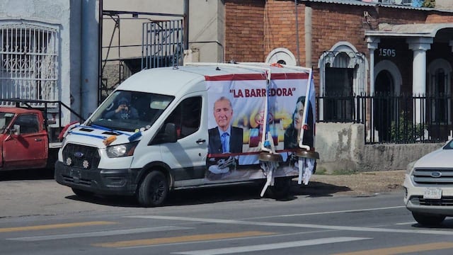 Inundan mensajes de 'La Barredora' y contra Adán Augusto López en informe de Andrea Chávez en Chihuahua