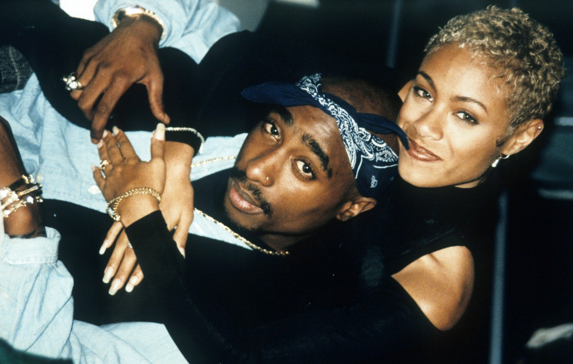 Cachetada de Will Smith revive cuando Tupac Shakur habría intentado pegarle, pero Jada Pinkett lo impidió