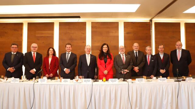 Kenia López Rabadán se reúne con el CCE de cara a la negociación del T-MEC