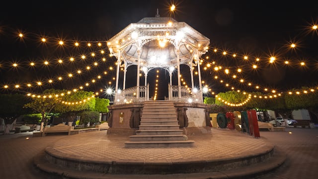 Mascota, Jalisco ofrece una amplia variedad de atractivos turísticos que combinan naturaleza, cultura y tradiciones para sus visitantes.