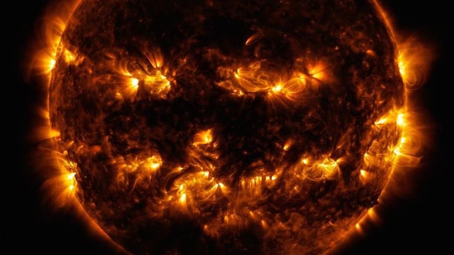 Sol como calabaza de Halloween