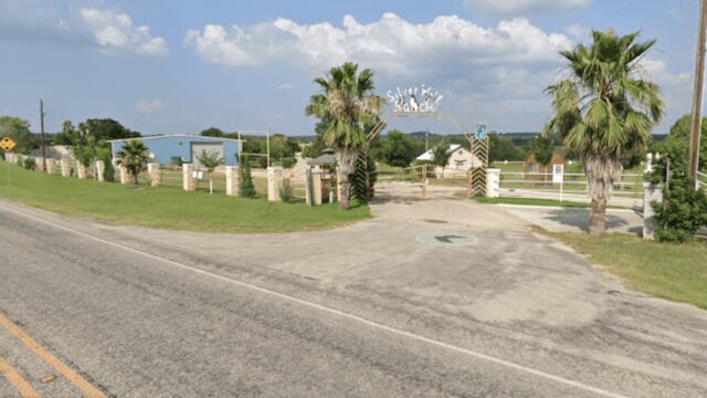 El rancho tiene por nombre Silver Wolf Ranch.