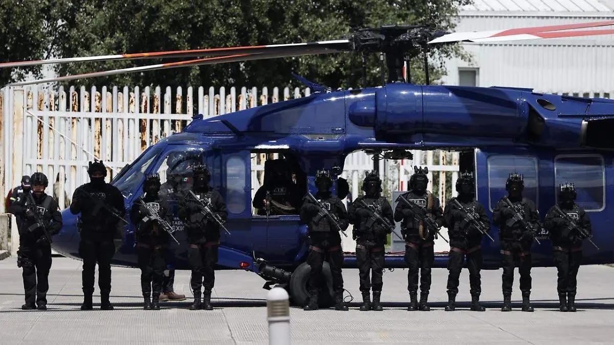 Helicóptero UH-60A Black Hawk