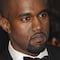 Kanye West se olvida de reconquistar a Kim Kardashian; sale con Julia Fox