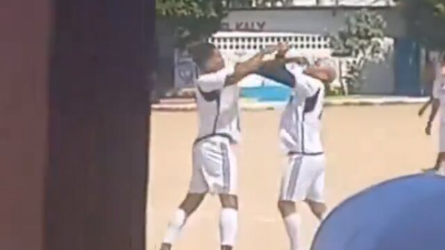 Exjugador del Cruz Azul se agarra a golpes