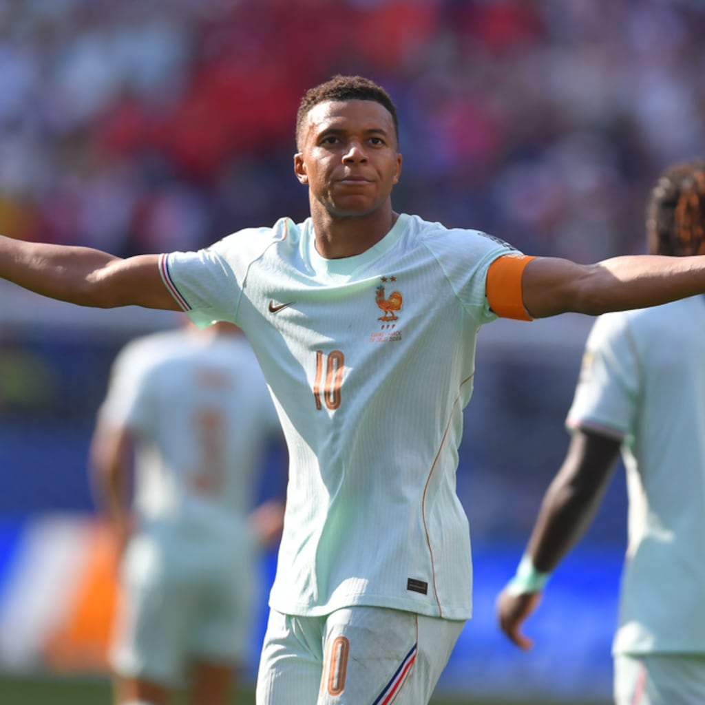 Volver al ‘taking the knee’ para combatir el racismo en el Mundial