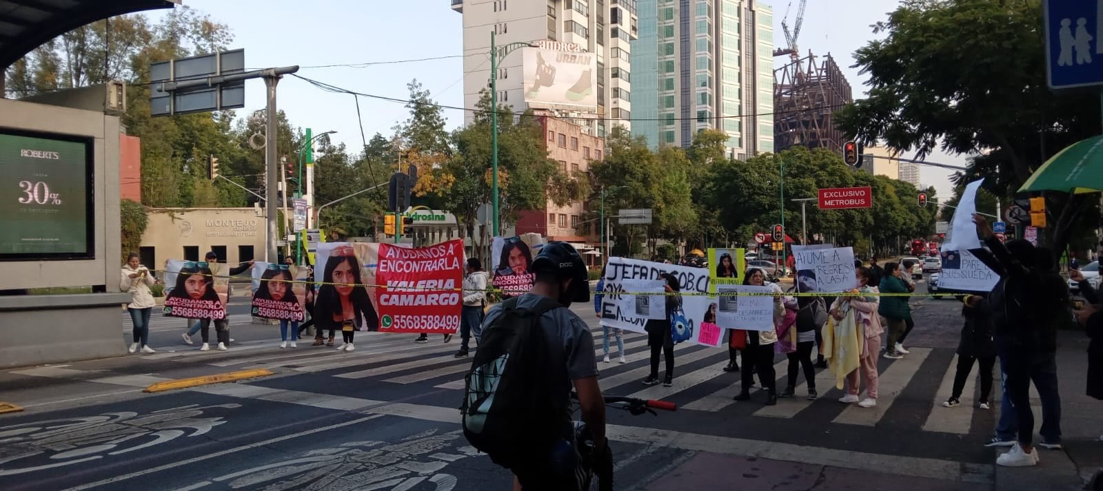 Protestan en Insurgentes Sur por menor de edad desaparecida