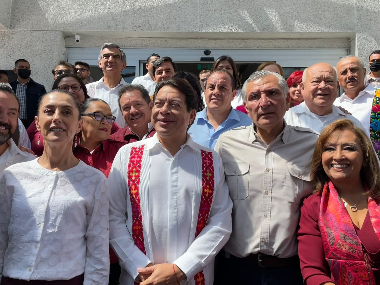 Claudia Sheinbaum, Mario Delgado y Adán Augusto López, en el histórico evento de Morena en Toluca