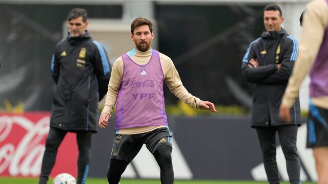 Entrenador de Argentina llega hasta las lágrimas por último partido oficial de Messi en su país.