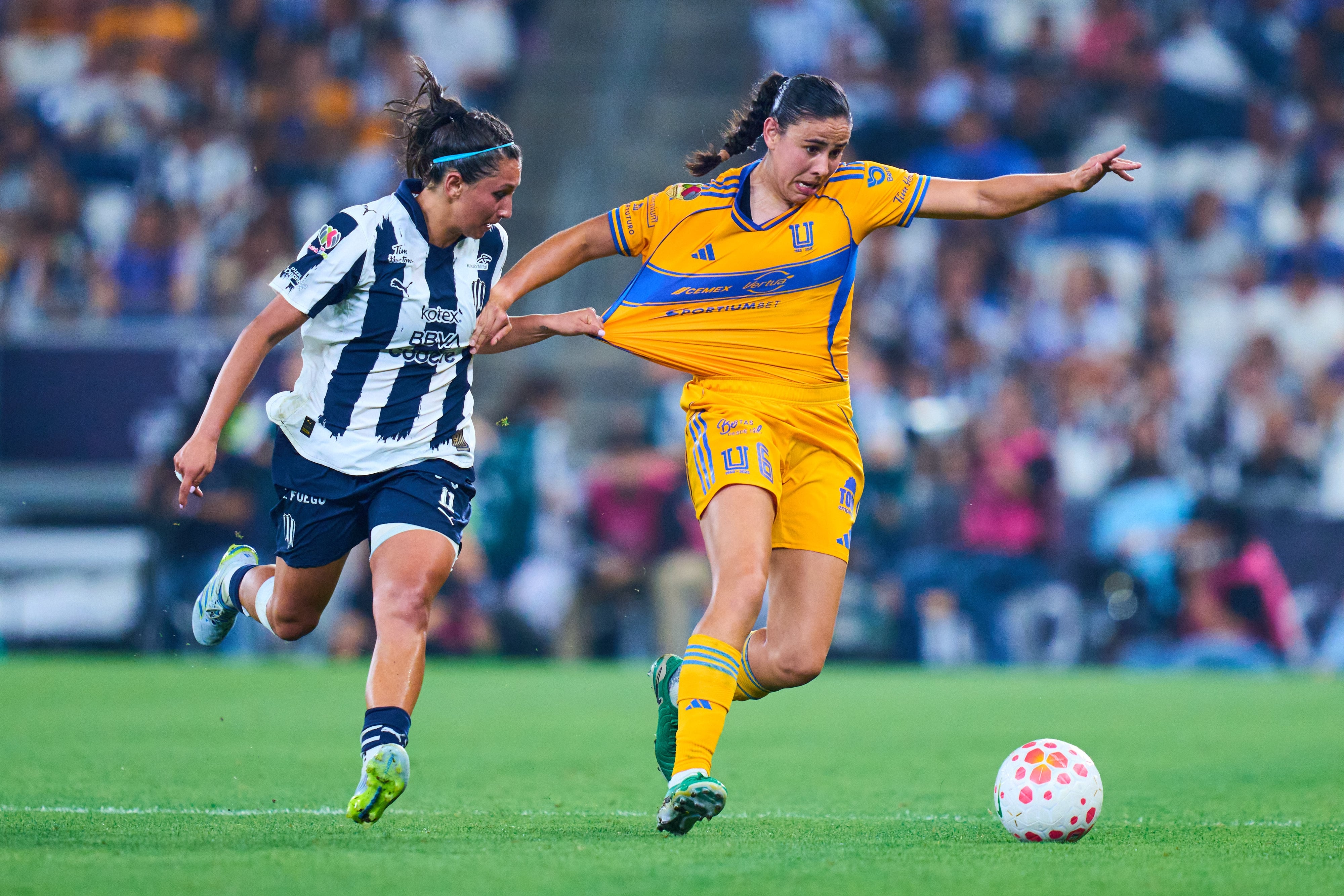 Muy disputado el Clásico Regio Femenil