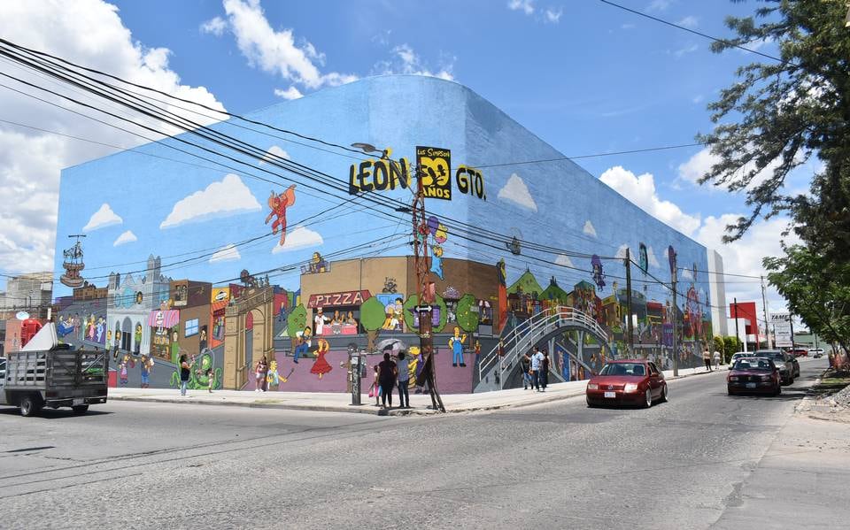 Mega mural 'Los Simpson' León, Guanajuato