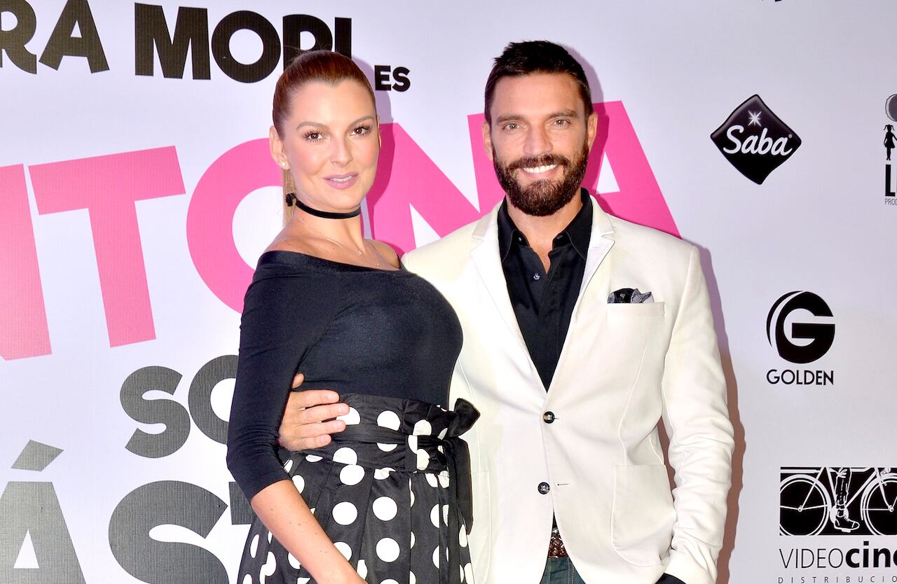 Julián Gil y Marjorie de Sousa