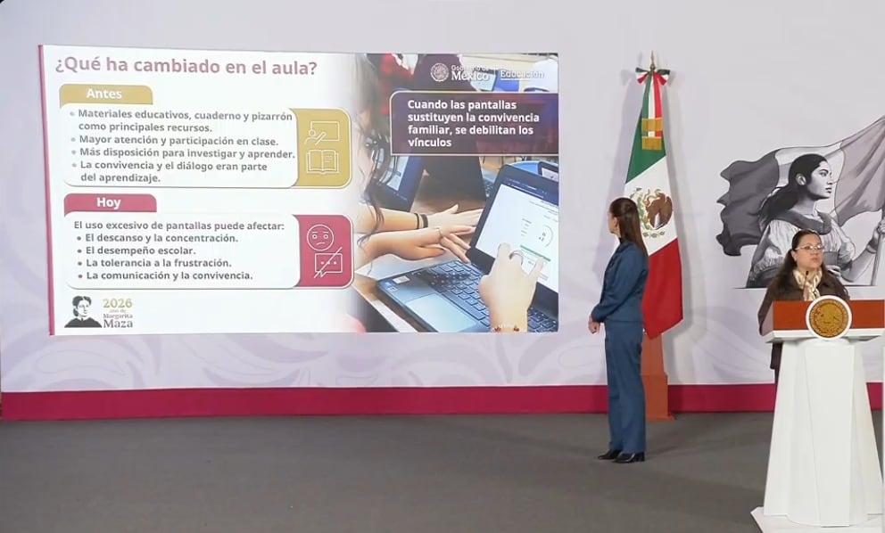 Claudia Sheinbaum señaló que debe seguir el debate sobre el uso del celular