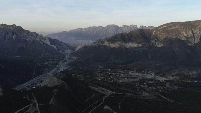 Denuncian ecocidio con desarrollo de viviendas en la Huasteca de Monterrey.