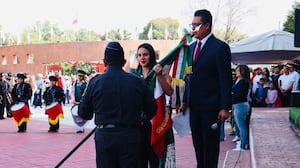 Circe Camacho es abucheada durante el Desfile Militar 2026; llegó tarde al evento