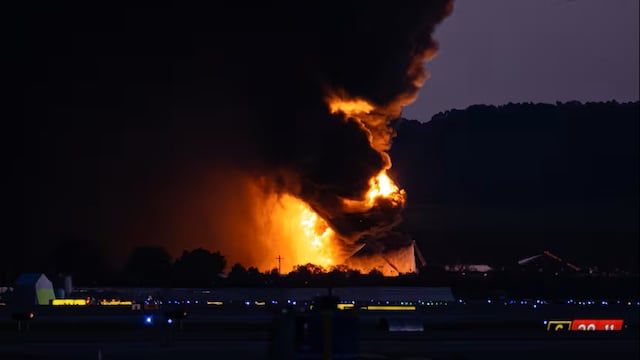 Avión de UPS se estrelló en noviembre de 2025 poco después de despegar de Louisville, Kentucky