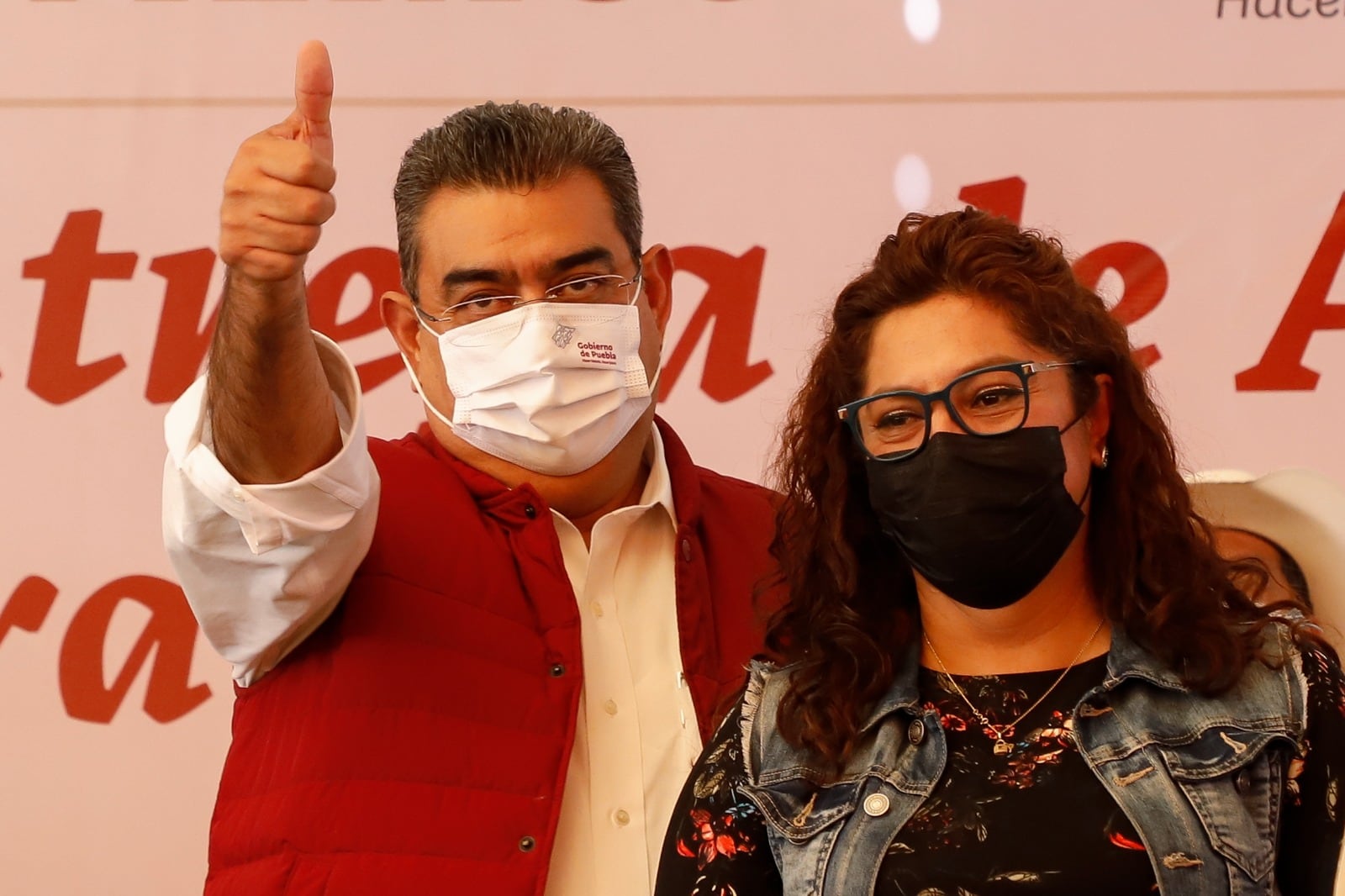 Sergio Salomón Céspedes continúa legado de Barbosa Huerta en Puebla