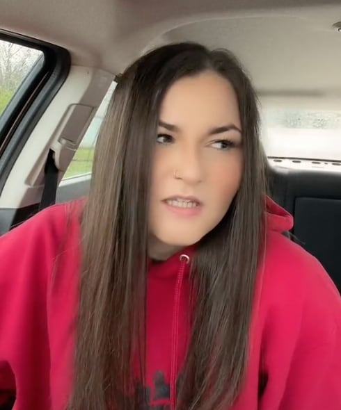 Makayla, alumna