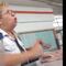 VIDEO: Explota e insulta a gerente de supermercado por ser tienda "populacha"