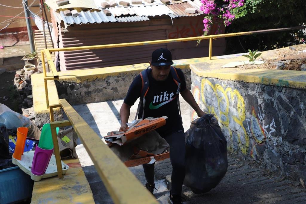 Lía Limón informa sobre retiro de 140 toneladas de artículos para apartar lugares.