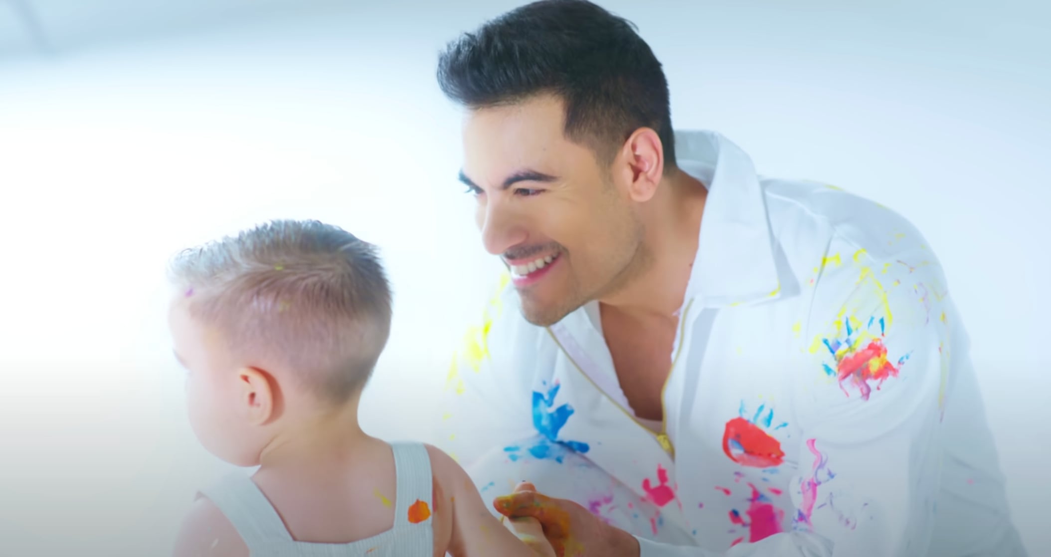 Carlos Rivera y su hijo León