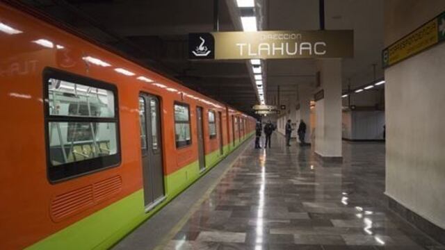 Estación de la Línea Dorada del Metro