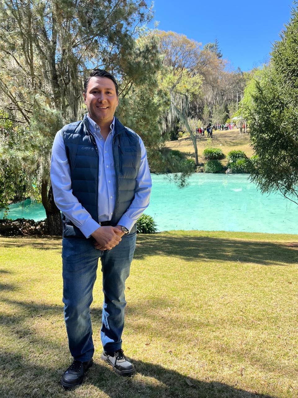 Miguel García, Business Executive Office de Nestlé Waters, en la Planta Santa María de Nestlé