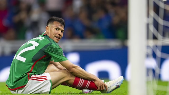 Chucky Lozano durante el partido México