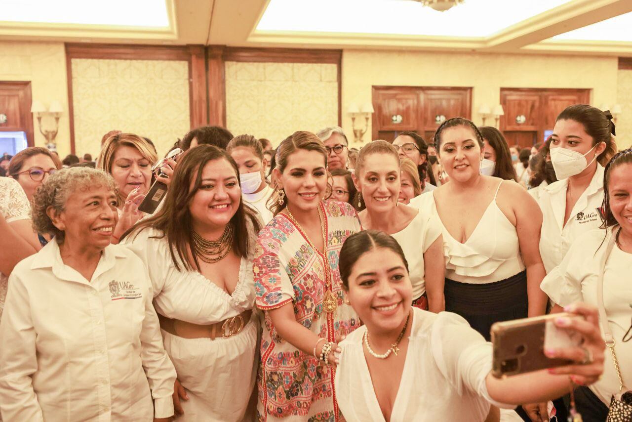 Evelyn Salgado y Claudia Sheinbaum