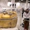 FOTOS: Exhiben por primera vez sarcófago dorado que envolvió el cuerpo de Tutankamón