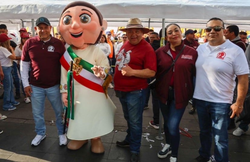 Simpatizantes de Claudia Sheinbaum abarrotan el Zóclao por primer informe