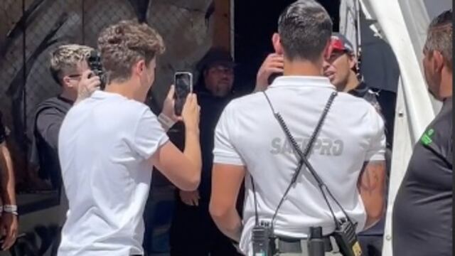 Checo Pérez con Juanpa Zurita