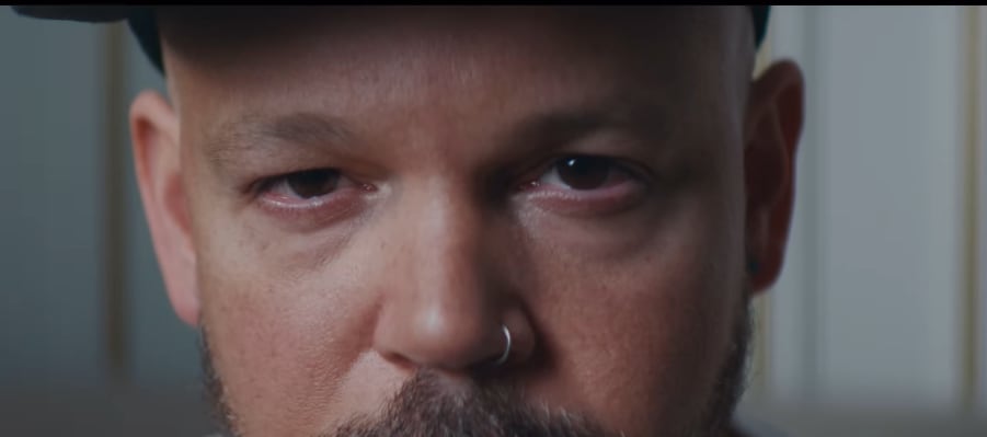 Residente anuncia su último disco “Las letras ya no me importan”