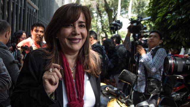 Yeidckol Polevnsky. Confianza ante multa.