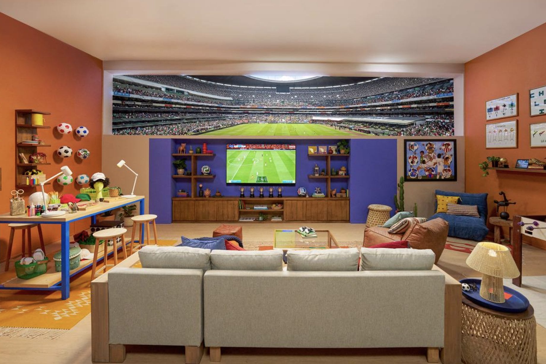 Estancia Airbnb en Estadio Banorte con Hugo Sánchez.